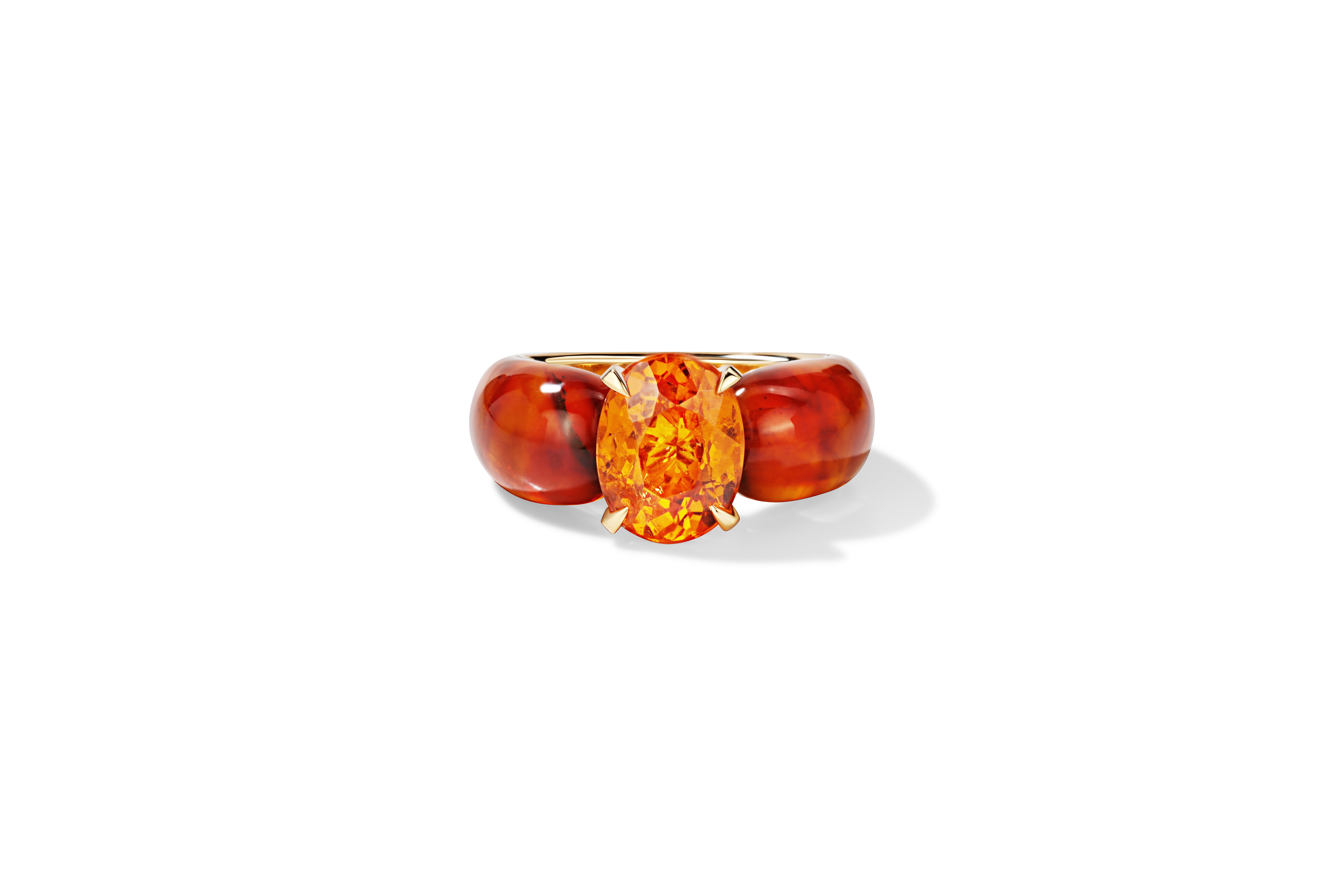 Ring with amber and spessartine