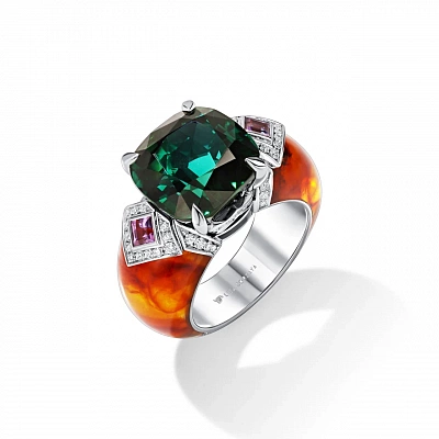 Ring with tourmaline