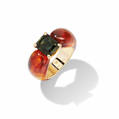 Ring with tourmaline and amber