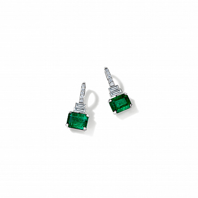 Earrings with emeralds and diamonds