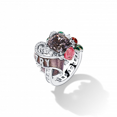 Ring with spinel “TRY”
