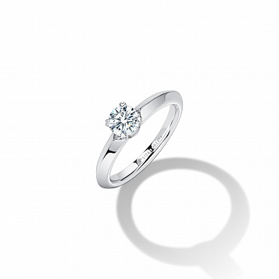 Diamond engagement ring