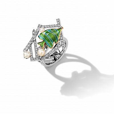 "Fish" ring