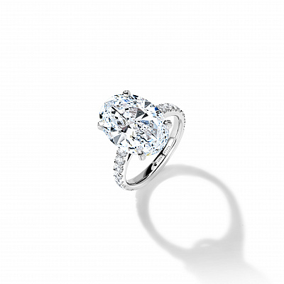 Diamond engagement ring